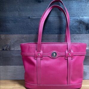 Dooney and Bourke WayfarerTote Bag